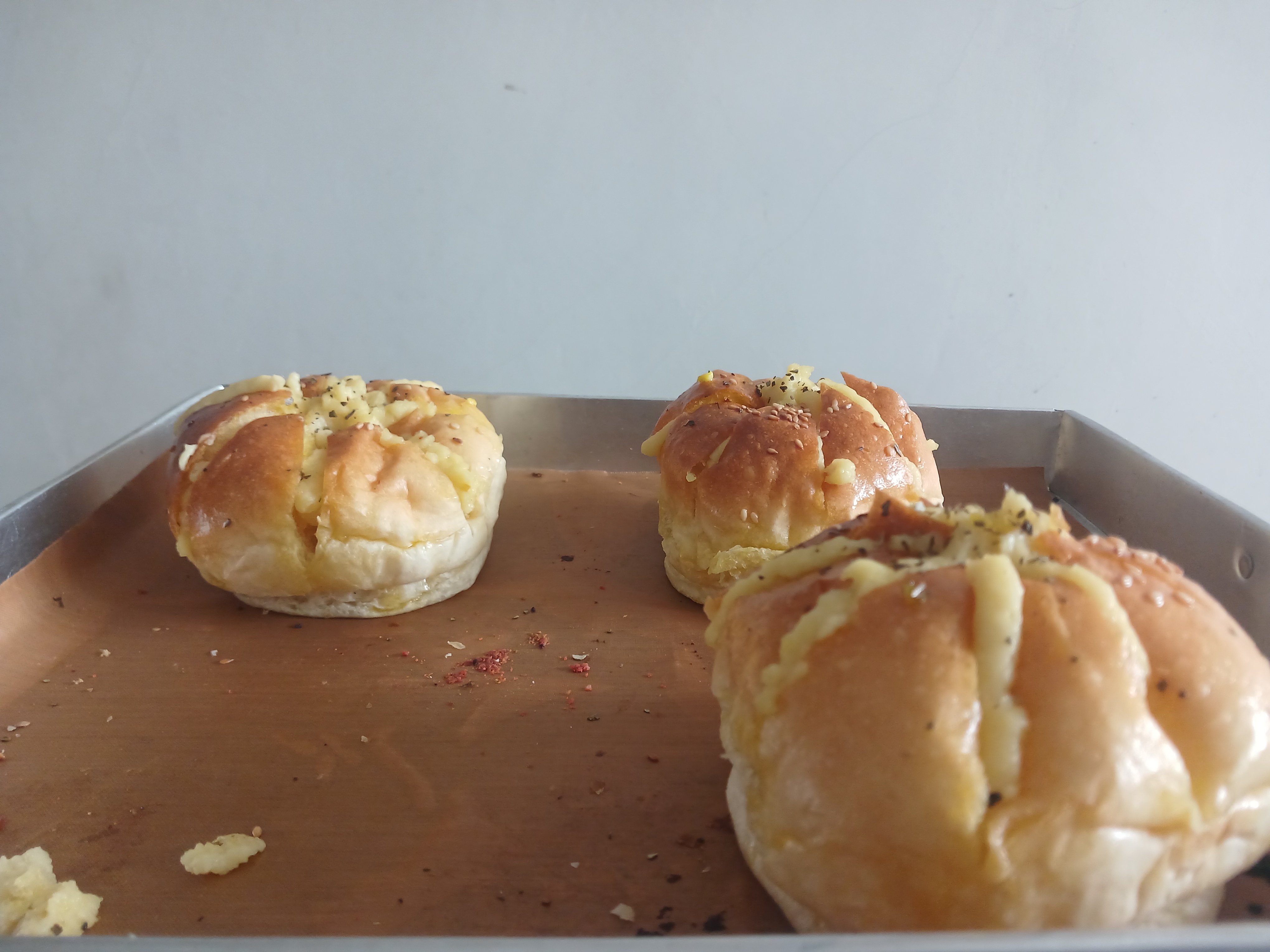 Korean Garlic Cheese Bread